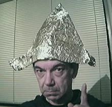 220px-Tin_foil_hat_2.png